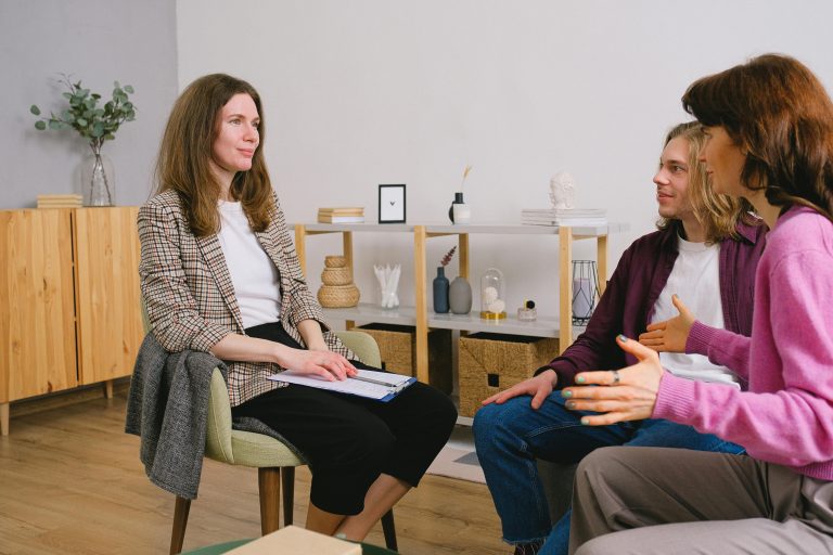 Mastering Workplace Harmony: Essential Conflict Resolution Psychology Tips for Effective Communication